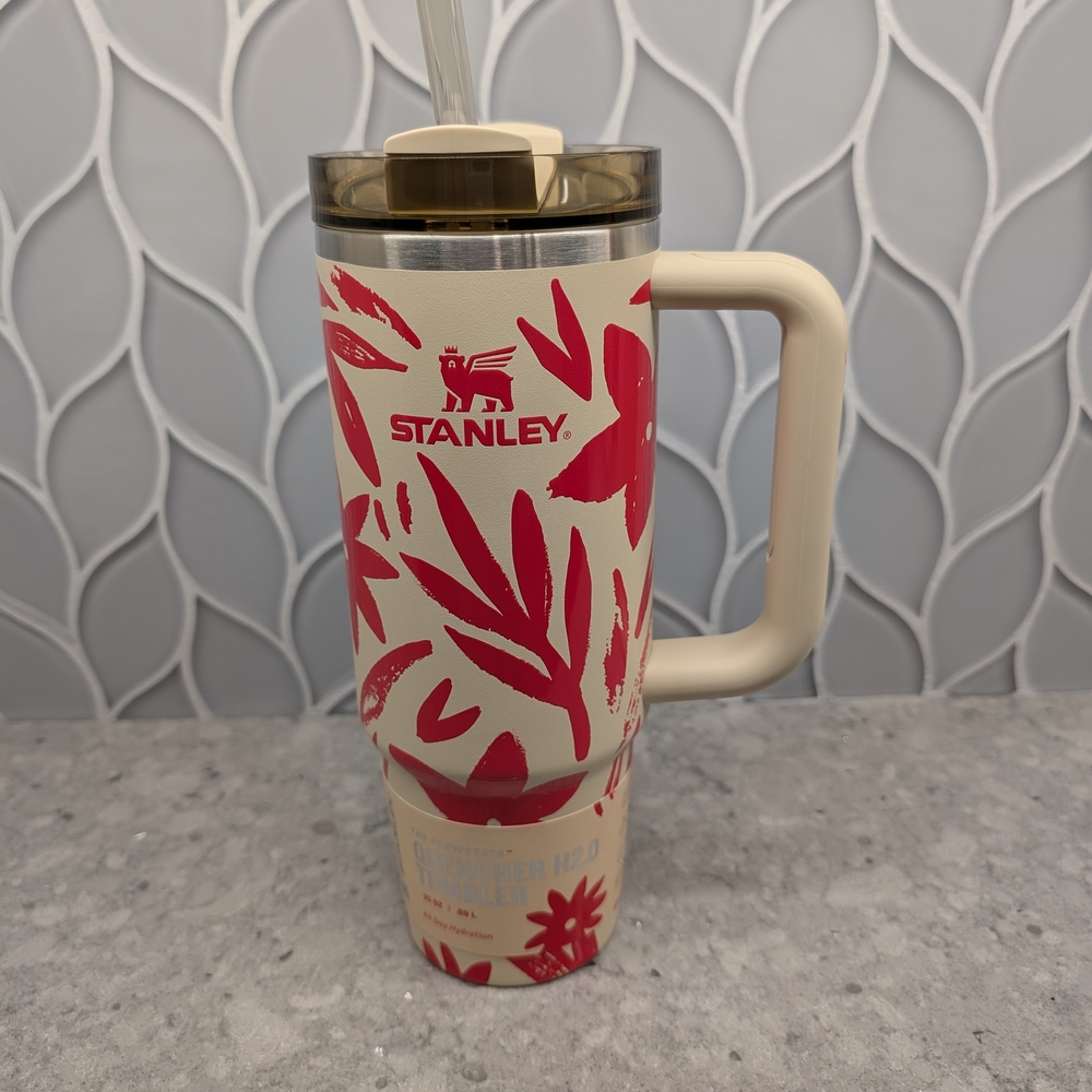Stanley Floral Red and Cream Travel Mug
